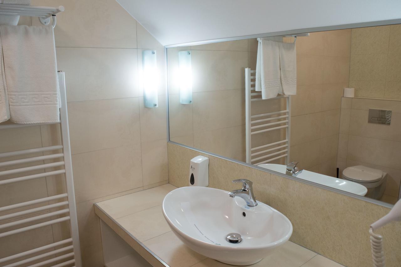 Vila Rosa 2 Hotel Cluj-Napoca Esterno foto