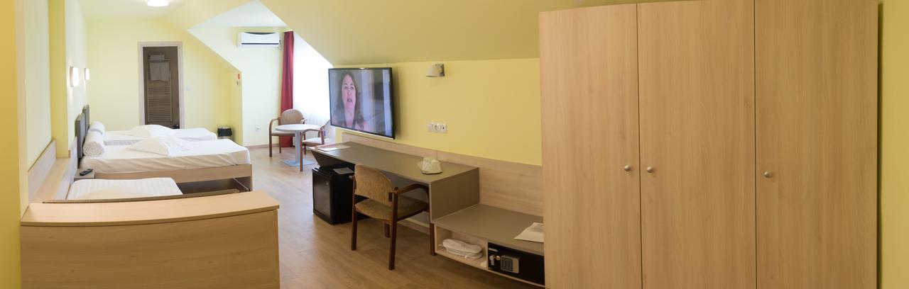 Vila Rosa 2 Hotel Cluj-Napoca Esterno foto
